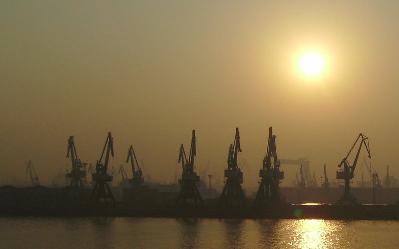 Damp Dalian
